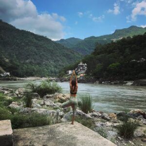 Read more about the article 11 reasons to do your Yoga teacher training in Rishikesh