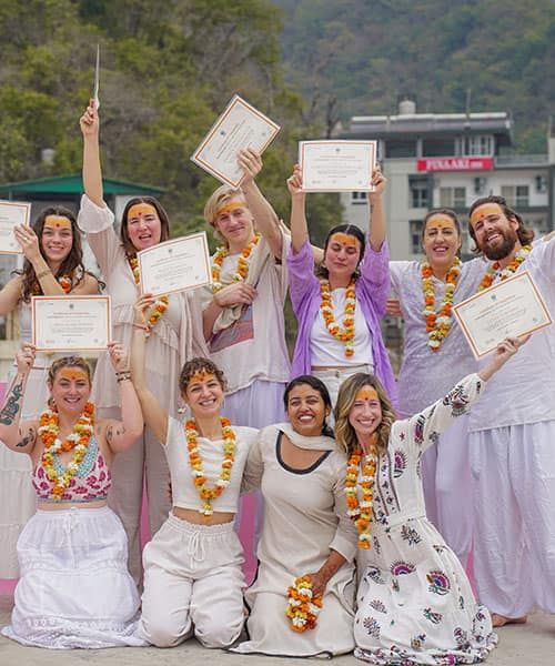 300-hour-yoga-teacher-training-in-rishikesh